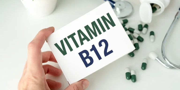 Vitamin B12 Deficiency Signs: Early Health Clues Vitamin B12 Deficiency Signs: Early Health Clues